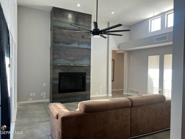 Building Photo - 5656 Burning Tree Dr