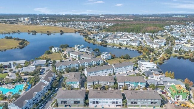 Building Photo - 8443 Karrer Ter