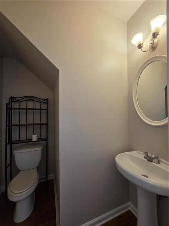 Building Photo - 3090 Branham Dr