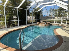 Building Photo - 307 Inman St