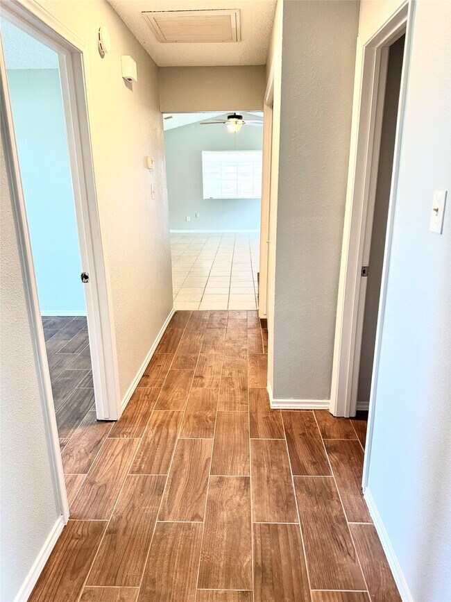 Building Photo - 3831 Addicks Clodine Rd