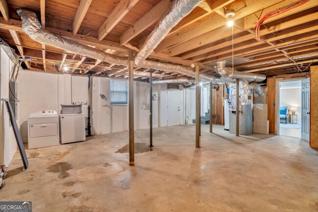 Building Photo - 3099 Nursery Rd SE