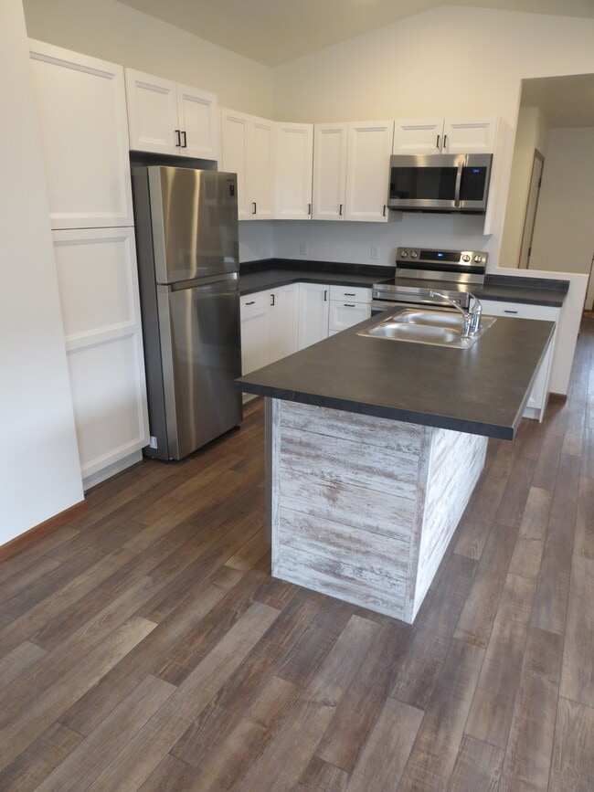Building Photo - 2763 B