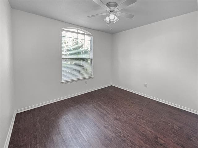 Building Photo - 5624 Bedford Ln