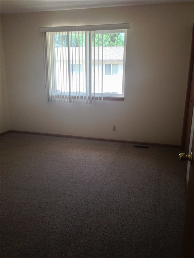 Building Photo - 4907 Hedgewood Dr