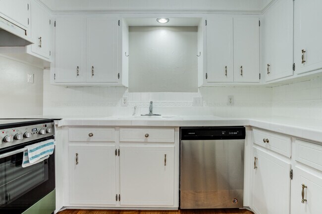Building Photo - 3610 54th St