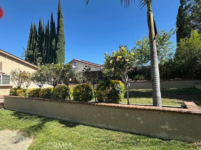 Building Photo - 840 Bridle Dr