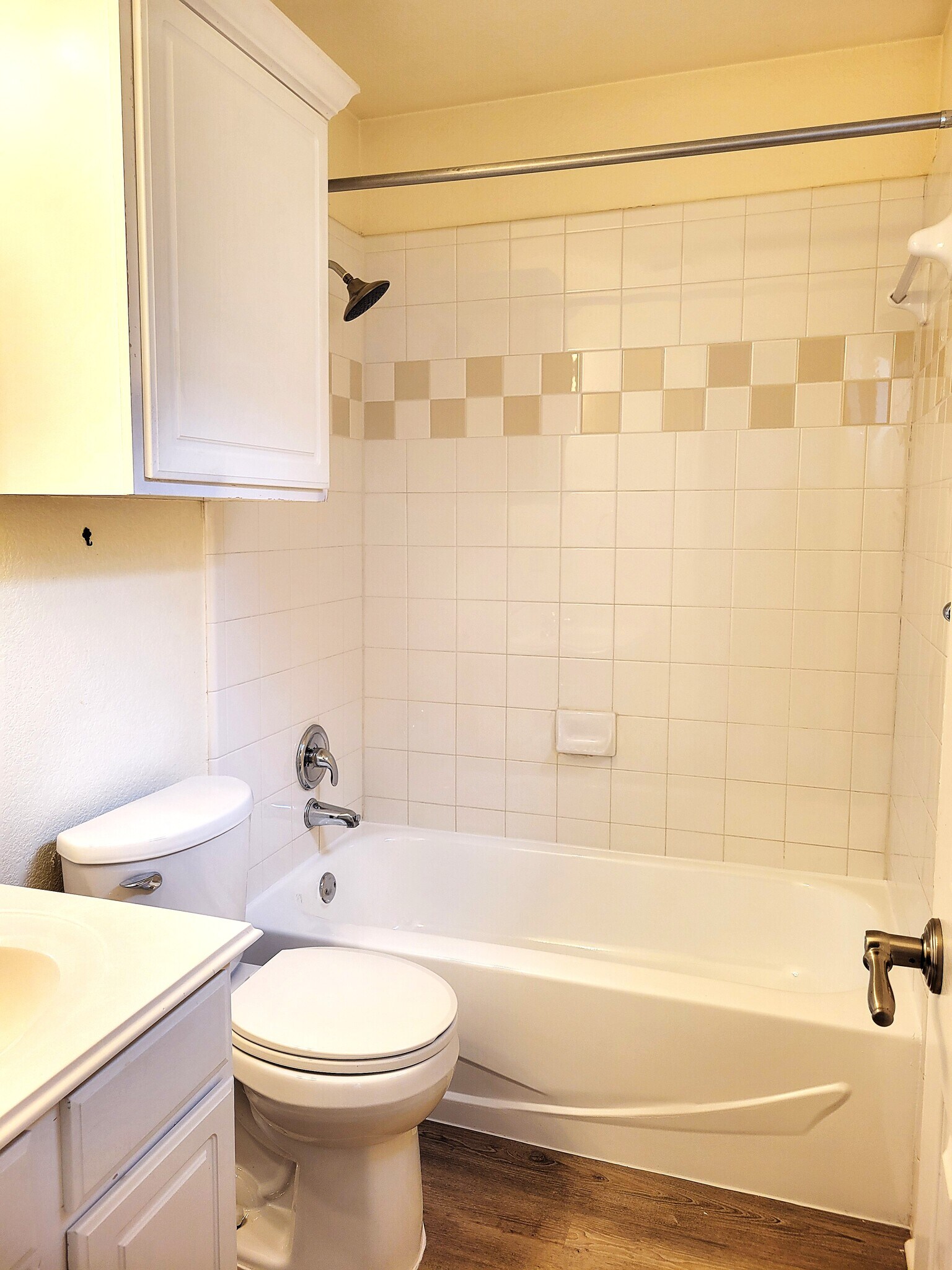 Building Photo - 4501 Aspen Glen Rd