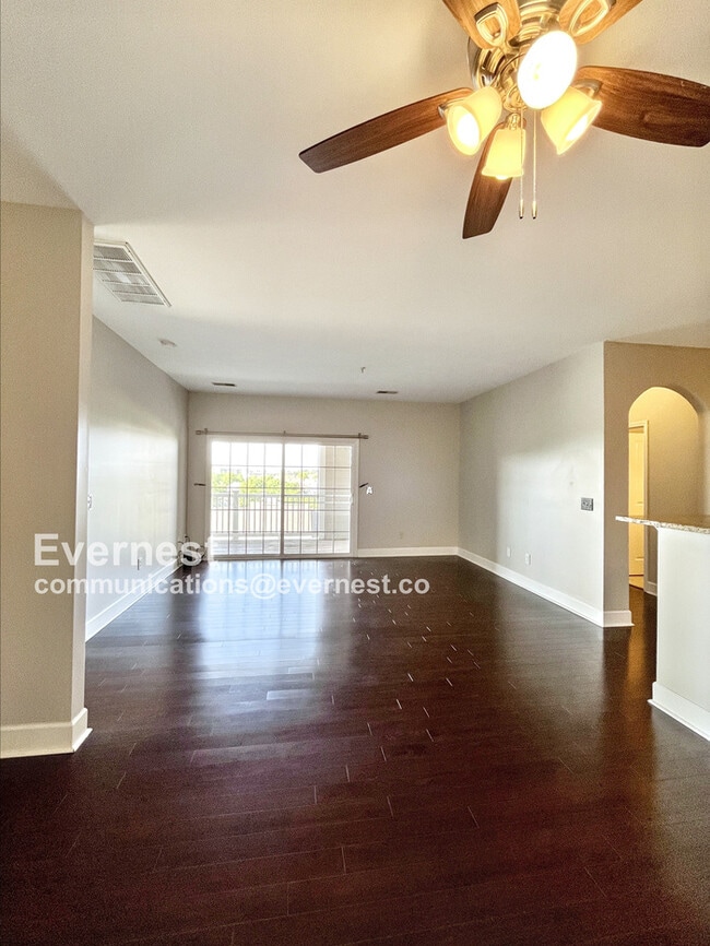 Building Photo - 7231 Althorp Way