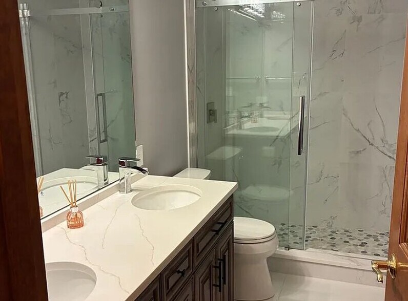 Building Photo - 129 Purvis Rd