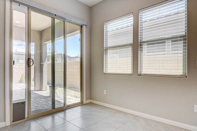 Building Photo - COMFY and NEW 3 Bedroom Home in Skye Canyon!