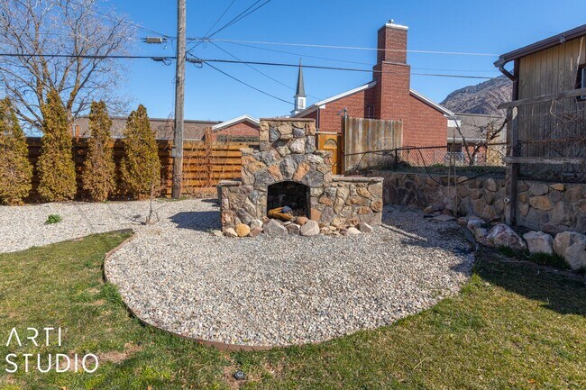 Building Photo - Coming Early July – Charming East Bench Ho...