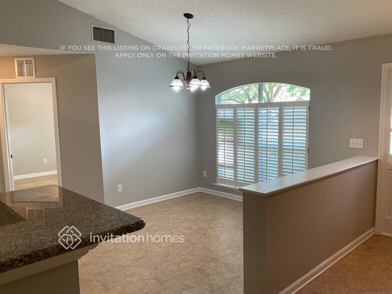 Building Photo - 4757 Goshawk Dr E