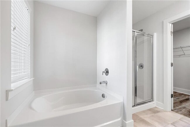 Building Photo - 5311 Bentayga Dr