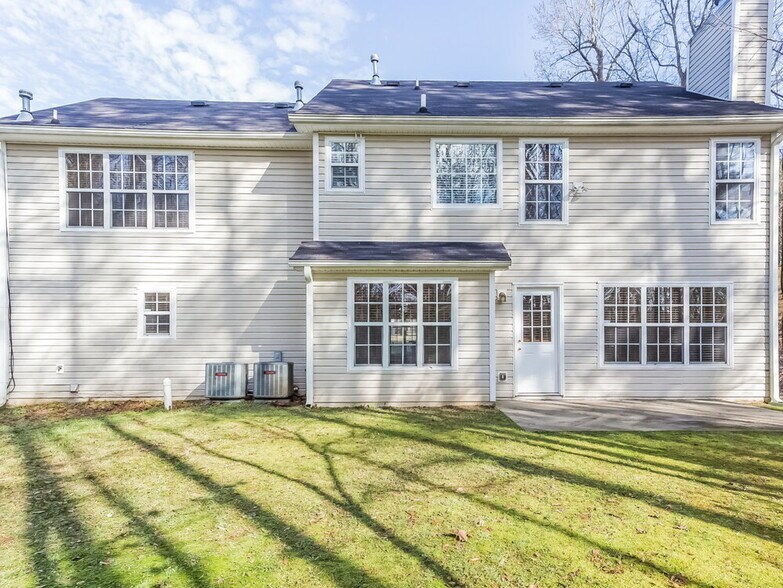 Building Photo - 865 Simon Ive Dr