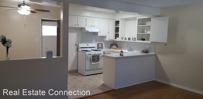 Building Photo - 13407 Cordary Ave