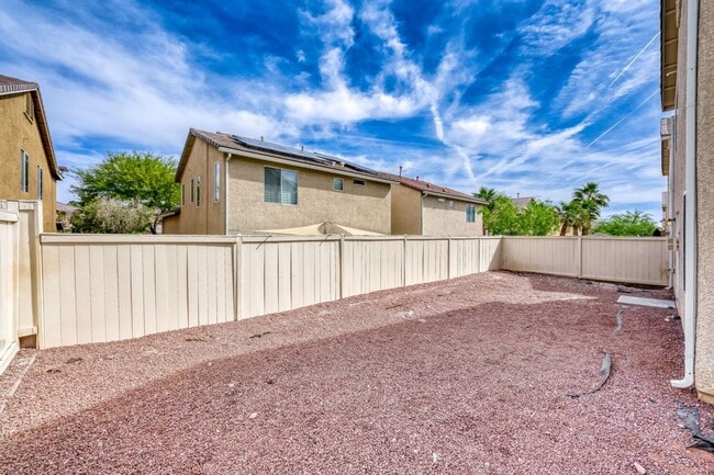 Building Photo - 2 Story 4 Bedroom Home In Henderson