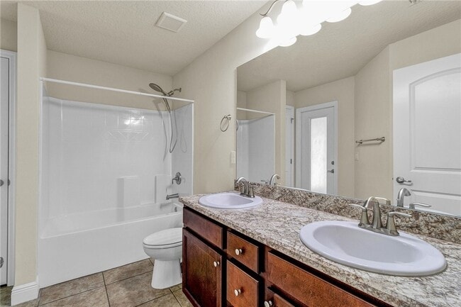 Building Photo - 1345 Willow Oak Ct