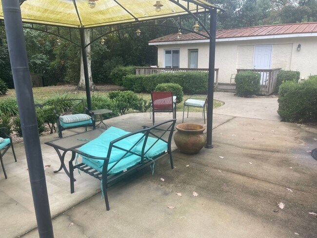 Building Photo - 2/2 HOME FOR RENT ONLY 1800$