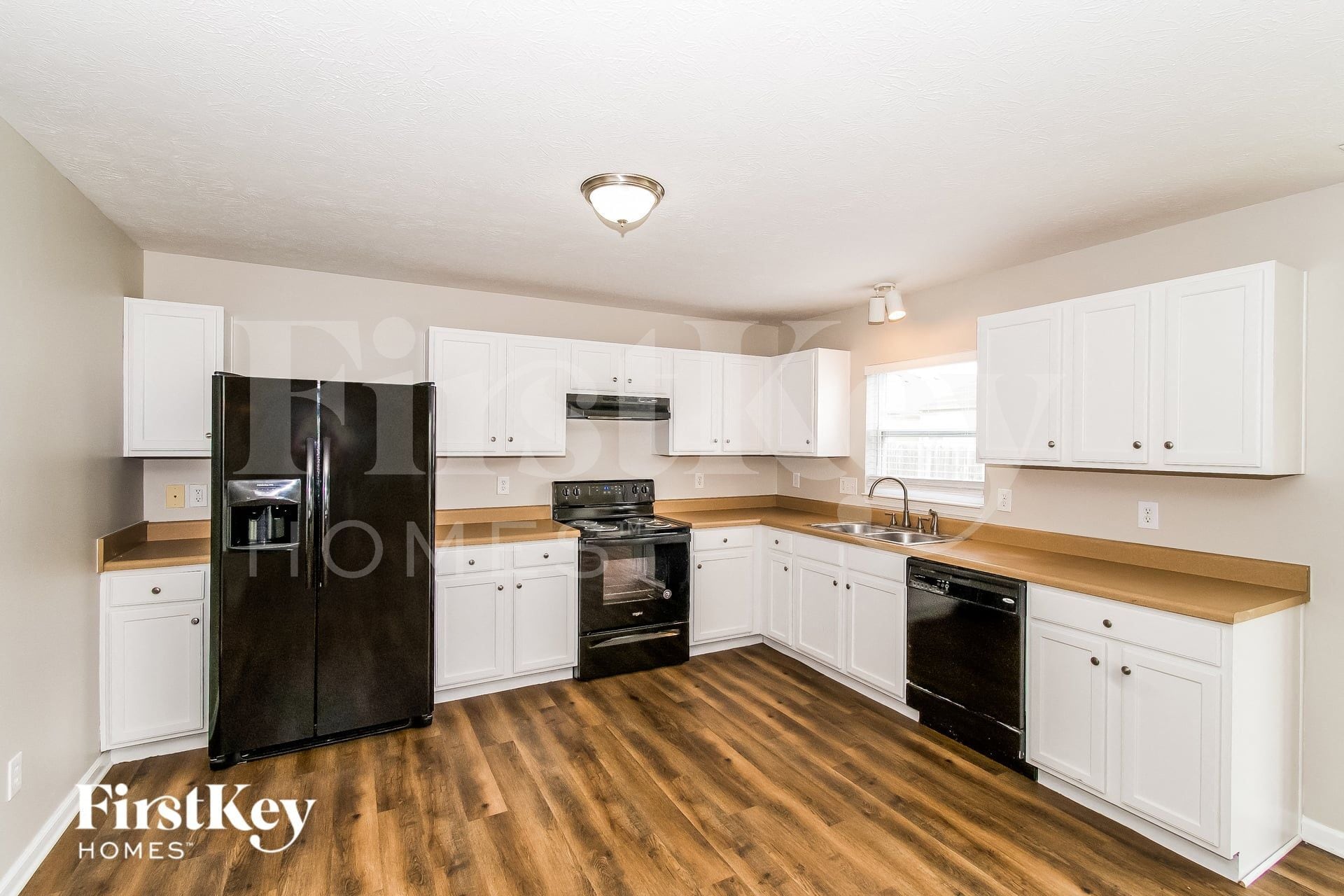Building Photo - 12643 Pinetop Way