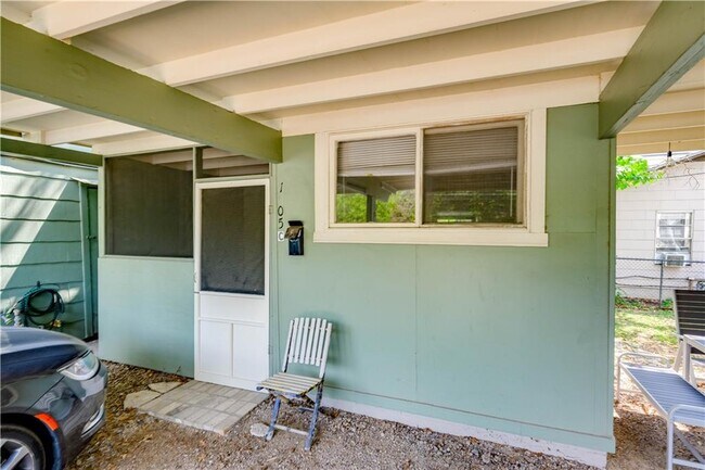 Building Photo - 1505 W 12th St