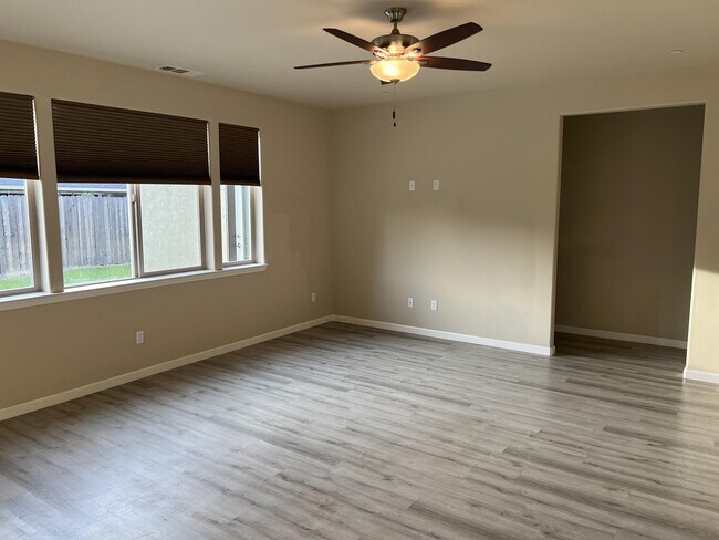 Building Photo - 4321 Paulson Ln