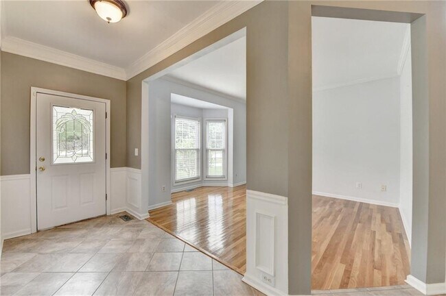 Building Photo - 2455 Kirkstone Dr