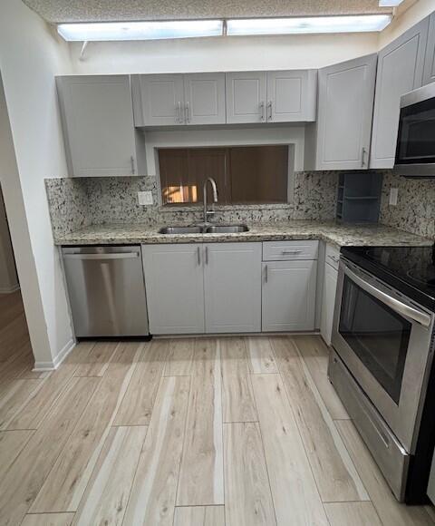 Building Photo - 350 Club Cir