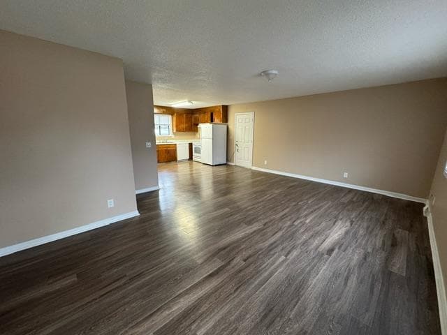 Building Photo - 224 Sunnydale Dr