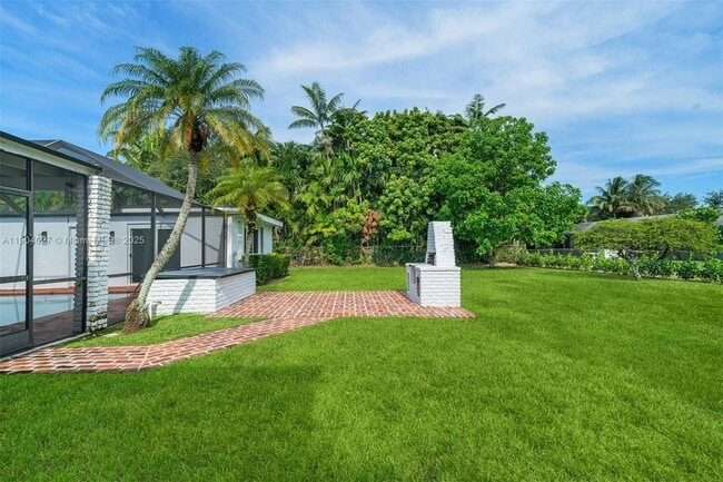 Building Photo - 7575 SW 134th St