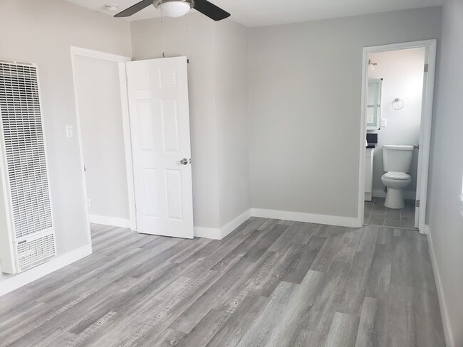 Building Photo - 1 Bed/1 Bath***$1725***$1k Off the 1st Month