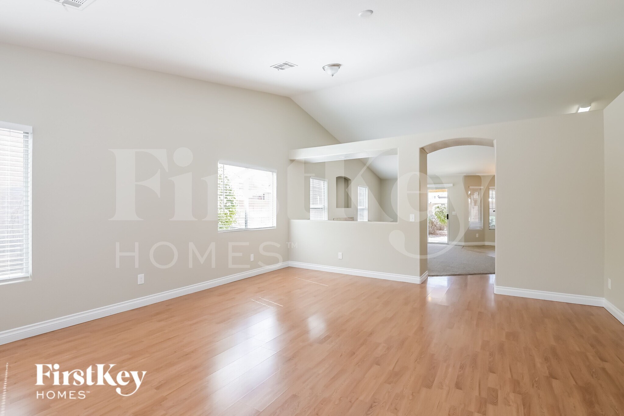 Building Photo - 811 Mesa Pine Ct