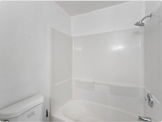 Building Photo - 2820 N Arcadia Ct