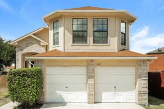 Building Photo - 7319 Autumn Brook