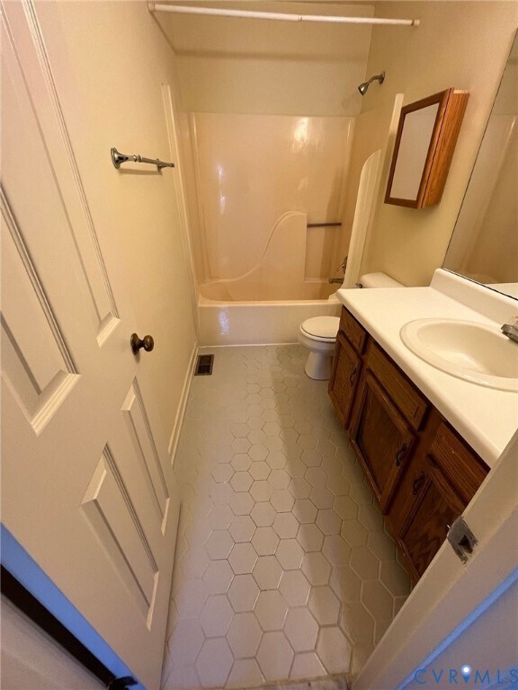 Building Photo - 8704 Hermitage Trace Cir