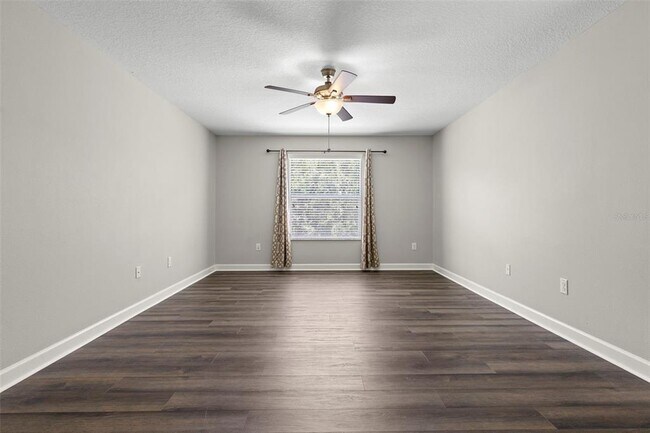 Building Photo - 20405 Autumn Fern Ave