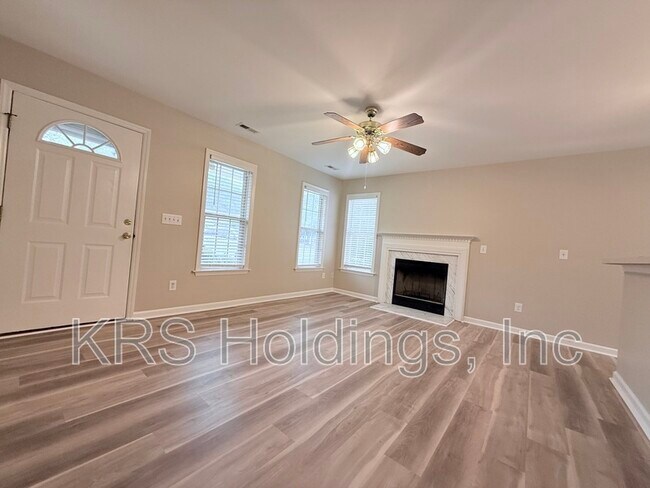 Building Photo - 613 Flaherty Ave