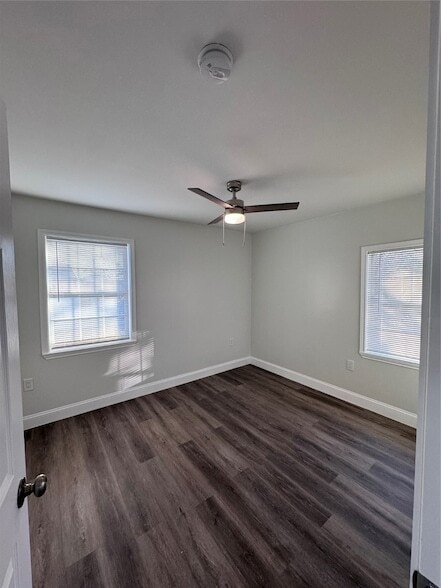 Building Photo - 2553 Wicker Ave