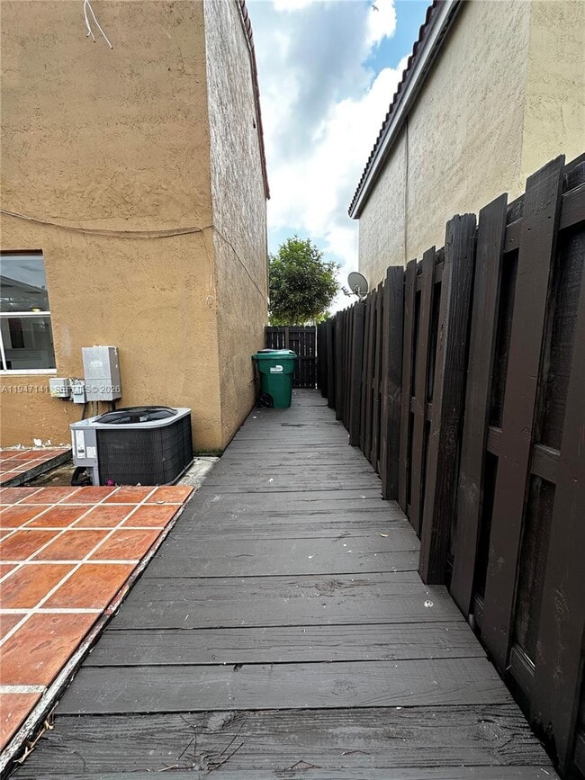 Building Photo - 8417 NW 1st Terrace