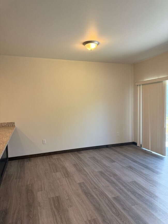 Building Photo - 1510 Butler Creek Ave