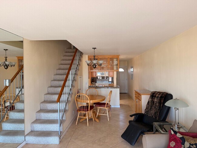 Building Photo - 223 E Surfside Dr