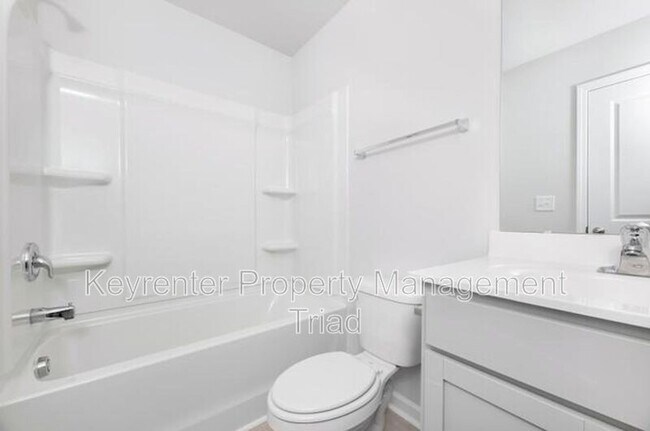 Building Photo - 1122 Banworth Ct