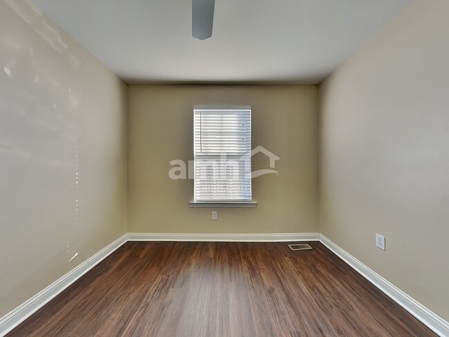 Building Photo - 4455 Hackberry Ct