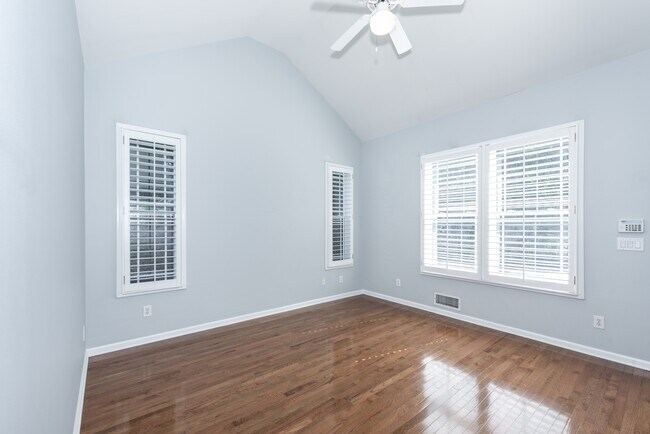 Building Photo - 5707 Community Ln