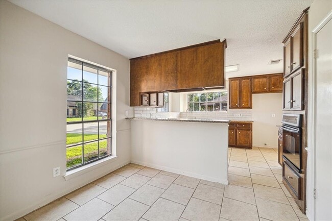 Building Photo - 2302 Bright Meadows Dr