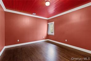 Building Photo - 118 Old Mill River Rd