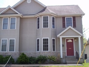 Building Photo - 696 James St