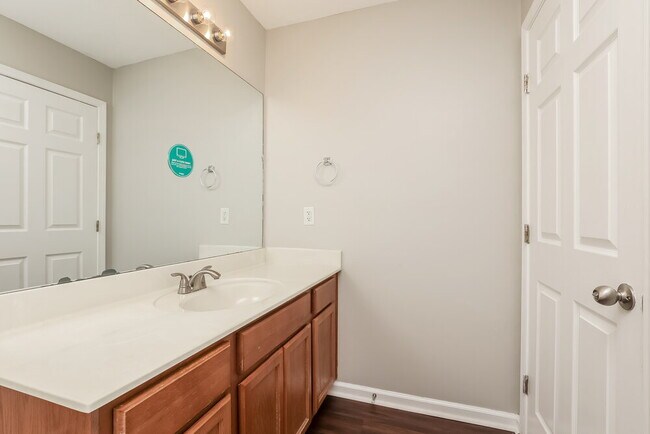 Building Photo - 1115 Sima Shabat Ct