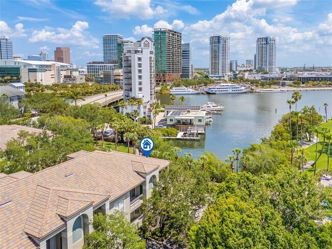 Building Photo - 740 Mainsail Dr