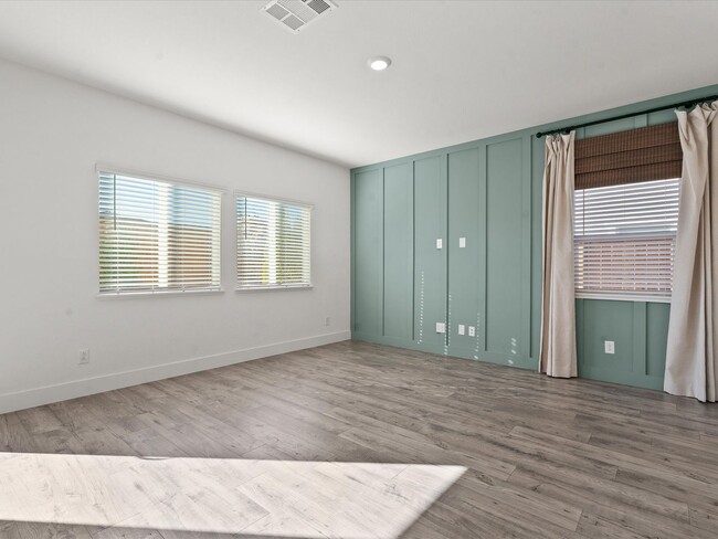 Building Photo - The Magnolia - 3 Bedroom plus loft, 2.5 Ba...